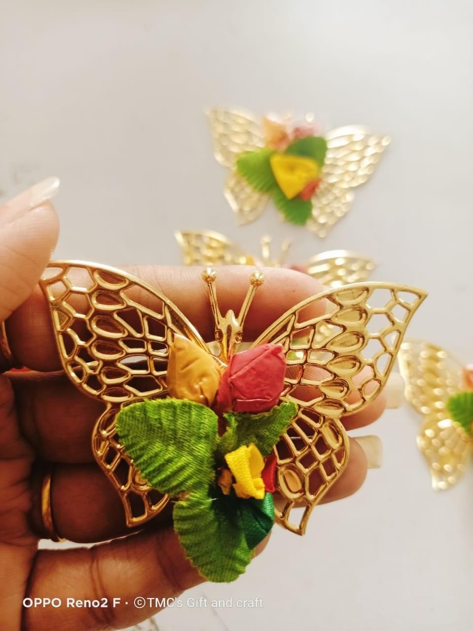 Handmade Haldi Kumkum Big Butterfly Net with Pollen Flowers Return